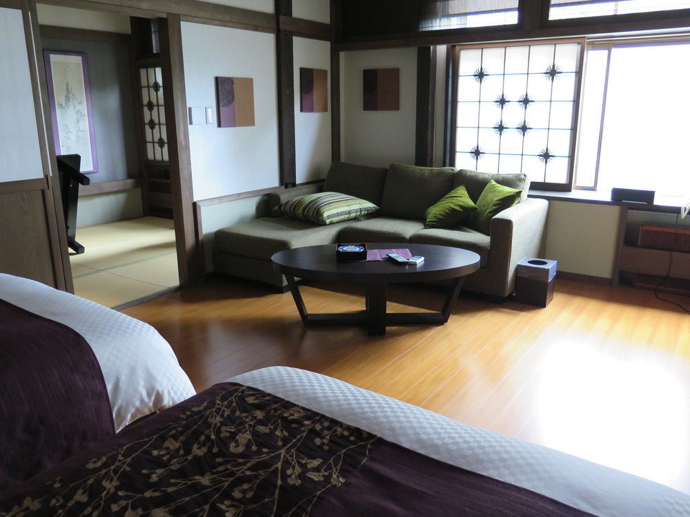 Naraya Hotel Kusatsu  Exterior photo